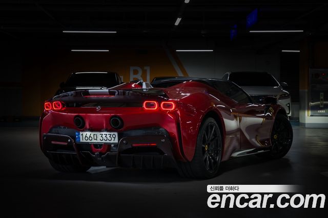 Ferrari SF90 2023 — photo 4