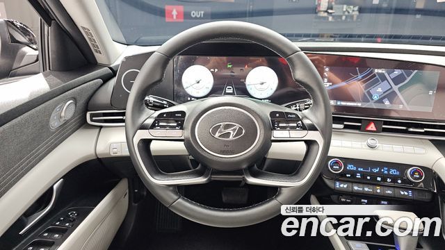 Hyundai AVANTE 2022 — photo 19