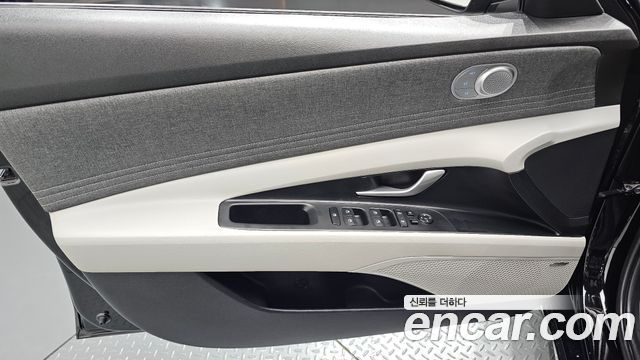 Hyundai AVANTE 2022 — photo 14