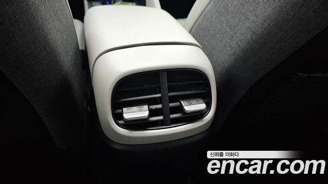 Hyundai AVANTE 2022 — photo 35