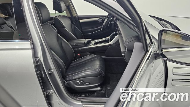 Genesis GV80 2022 — photo 13