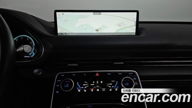 Genesis GV80 2022 — photo 18