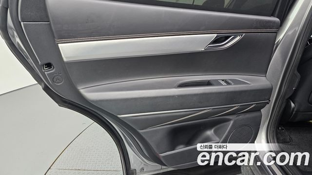 Genesis GV80 2022 — photo 15