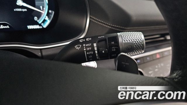 Genesis GV80 2022 — photo 29