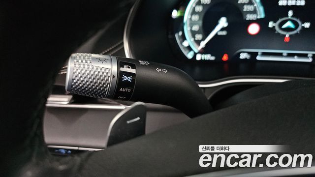 Genesis GV80 2022 — photo 30