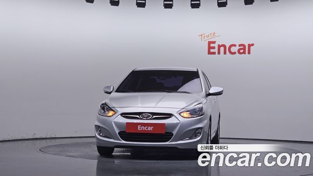 Hyundai Accent 2015 — photo 3