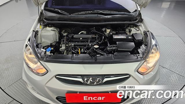 Hyundai Accent 2015 — photo 6