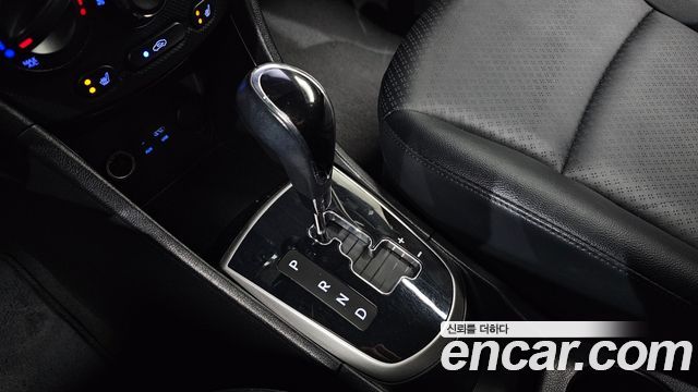 Hyundai Accent 2015 — photo 9