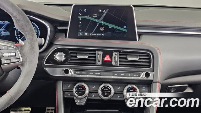 Genesis G70 2019 — photo 14