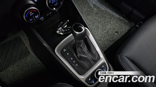 Hyundai Venue 2024 — photo 12