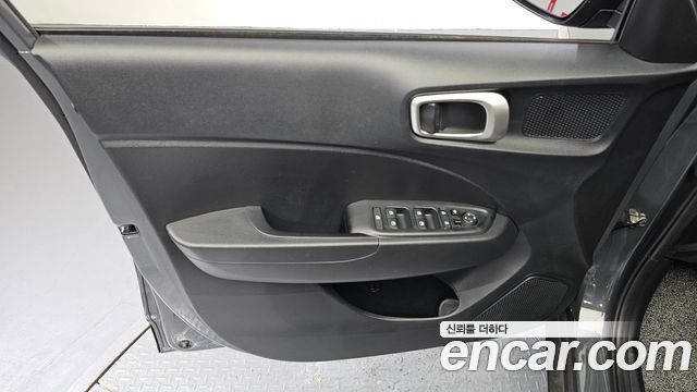Hyundai Venue 2024 — photo 14