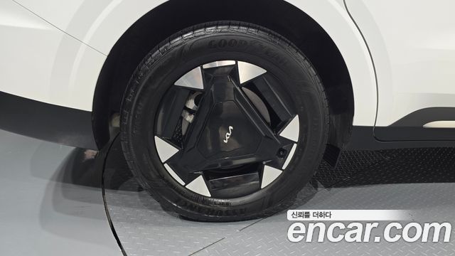 Kia Canival 2024 — photo 5