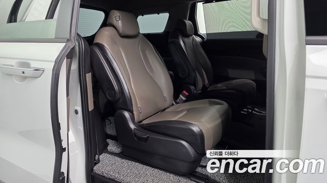 Kia Canival 2024 — photo 18