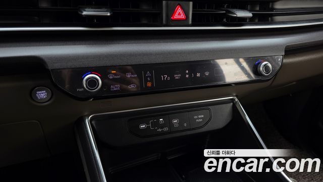 Kia Canival 2024 — photo 25