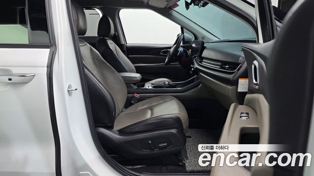 Kia Canival 2024 — photo 16