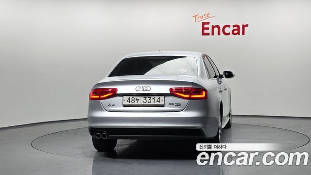 Audi A4 2015 — photo 4