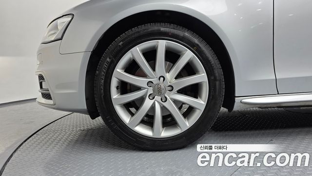 Audi A4 2015 — photo 5