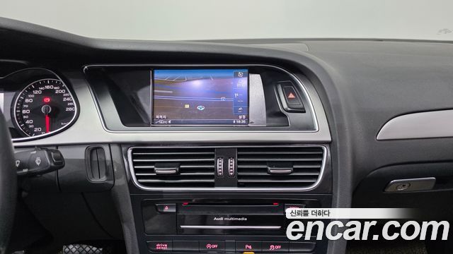 Audi A4 2015 — photo 16