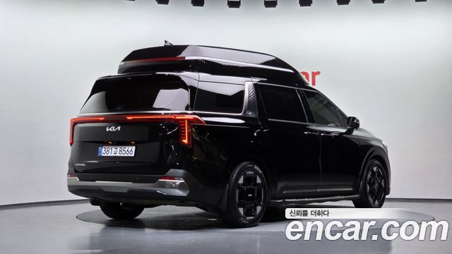 Kia Canival 2025 — photo 2