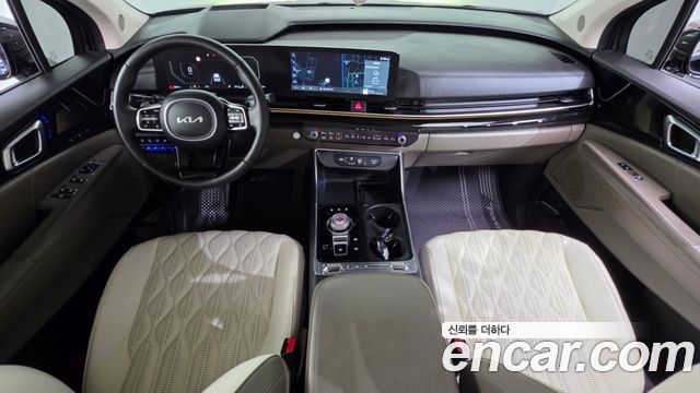 Kia Canival 2025 — photo 8