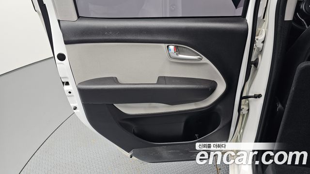 Kia RAY 2022 — photo 15