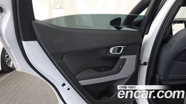 Polestar Polestar 2 2022 — photo 15