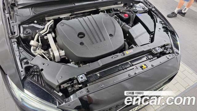 Volvo S60 2022 — photo 6