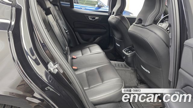 Volvo S60 2022 — photo 12