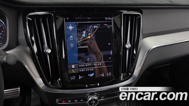 Volvo S60 2022 — photo 14