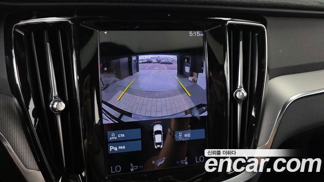 Volvo S60 2022 — photo 15