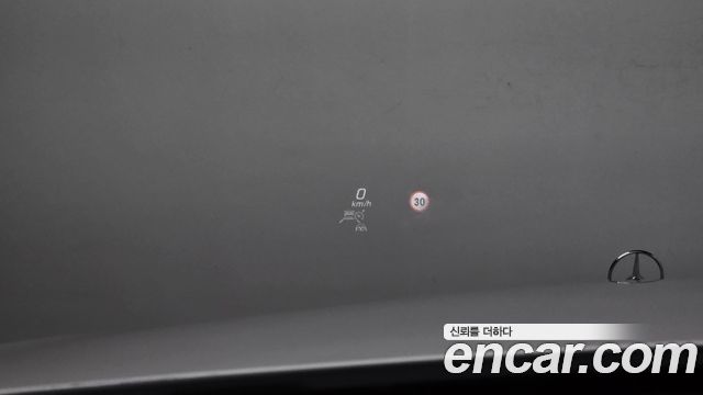 Mercedes-Benz E-Class 2023 — photo 20