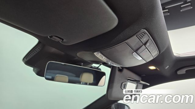 Mercedes-Benz E-Class 2023 — photo 29