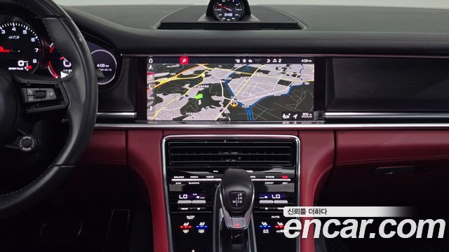 Porsche Panamera 2021 — photo 18