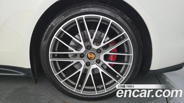 Porsche Panamera 2021 — photo 7