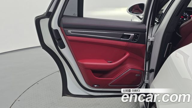 Porsche Panamera 2021 — photo 15