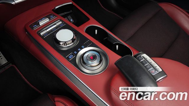 Genesis GV70 2021 — photo 9