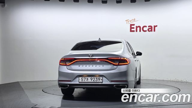 Hyundai Grandeur 2018 — photo 4