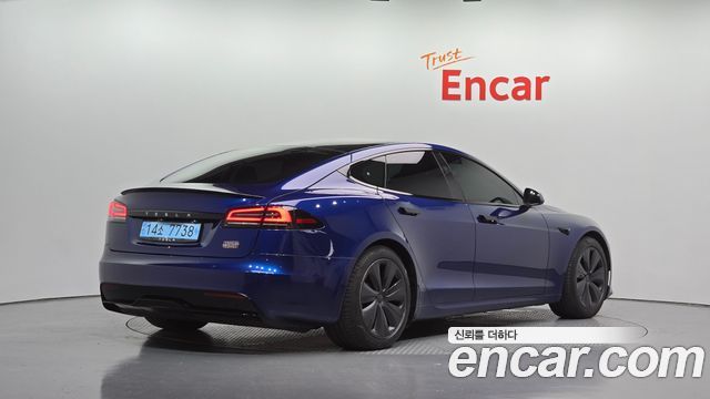 Tesla Model S 2023 — photo 2