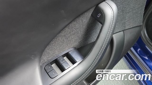 Tesla Model S 2023 — photo 24