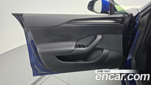 Tesla Model S 2023 — photo 14