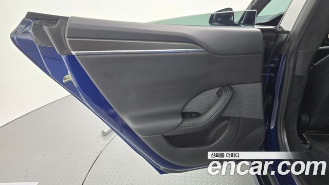 Tesla Model S 2023 — photo 15