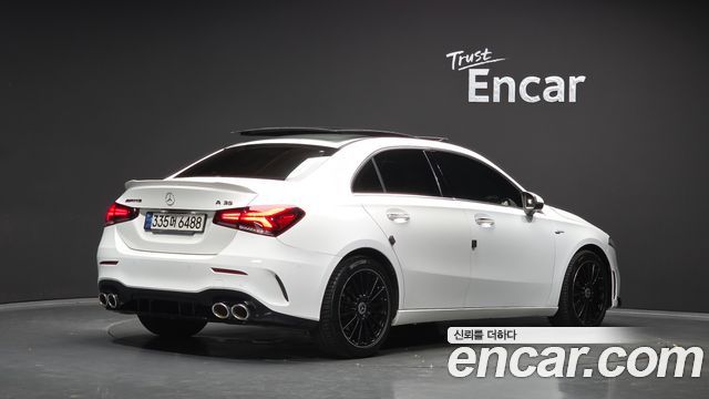 Mercedes-Benz A-Class 2020 — photo 2