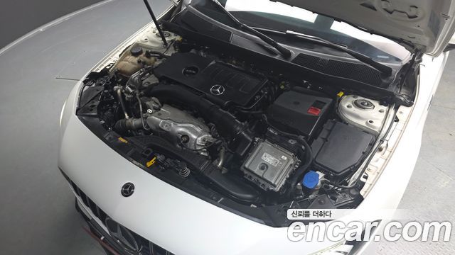Mercedes-Benz A-Class 2020 — photo 6