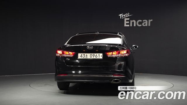 Kia K5 2016 — photo 4