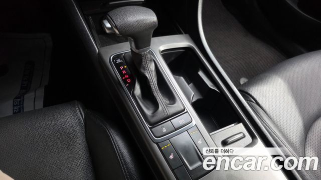 Kia K5 2016 — photo 12