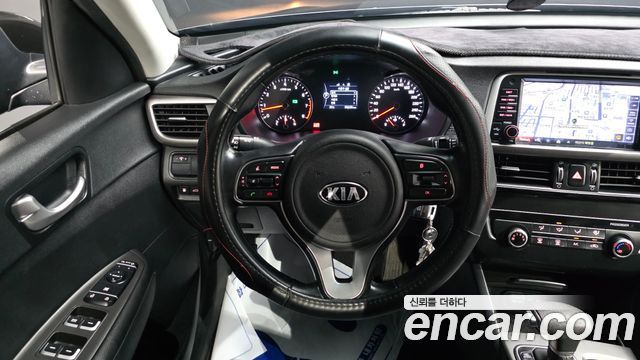 Kia K5 2016 — photo 19