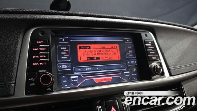 Kia K5 2016 — photo 22