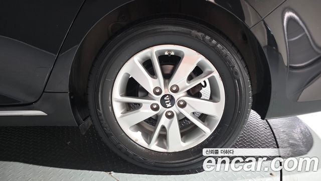 Kia K5 2016 — photo 7