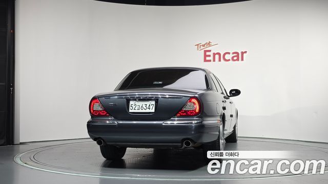 Jaguar XJ-8 2005 — photo 4