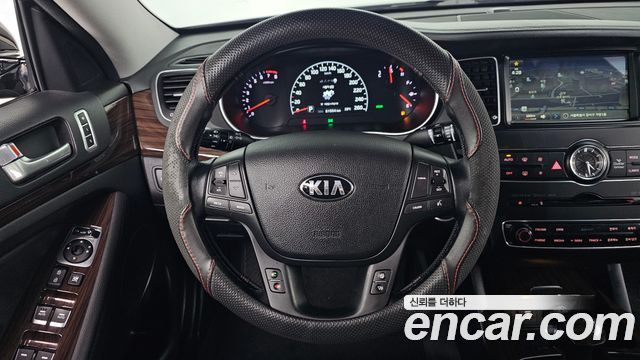 Kia K7 2015 — photo 19